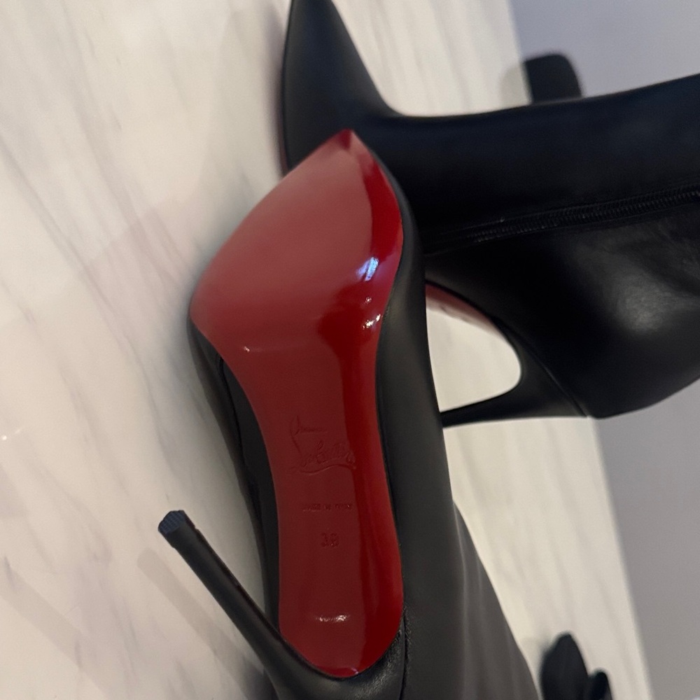 Louboutin Elegant Black Leather Ankle Boots